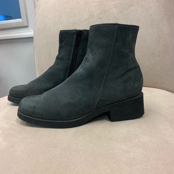 Easy Spirit EDouglas Gray Soft Leather Ankle Boots sz 9 - Picture 1 of 6